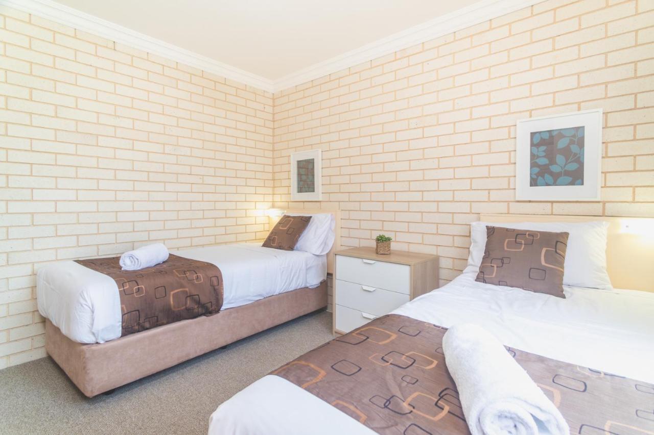Santa Fe Motel And Holiday Units Lennox Head Exterior photo